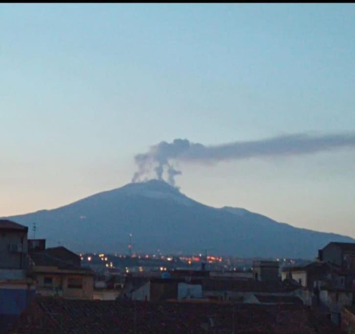 Stairway To Etna 1 Apartment Катания Екстериор снимка
