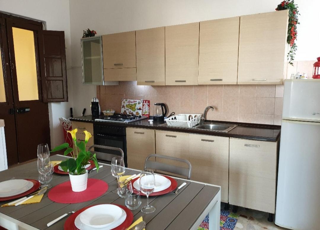 Stairway To Etna 1 Apartment Катания Екстериор снимка